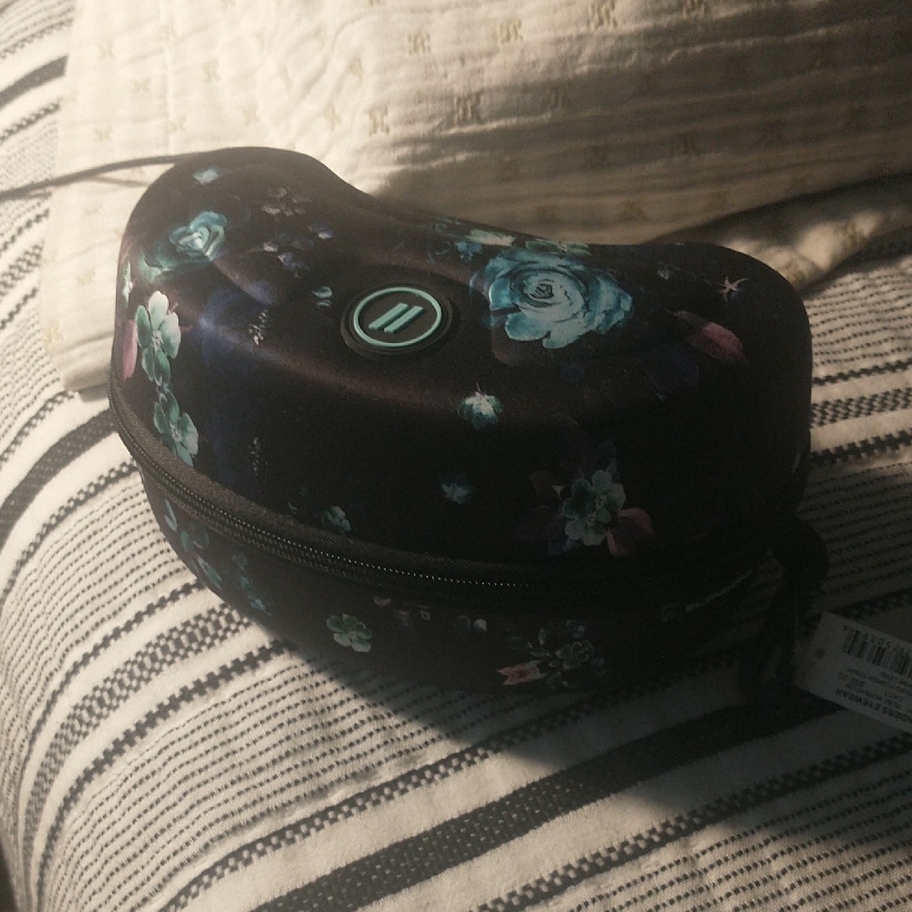 Blenders Spare lenses And Goggles Case With Accessories
